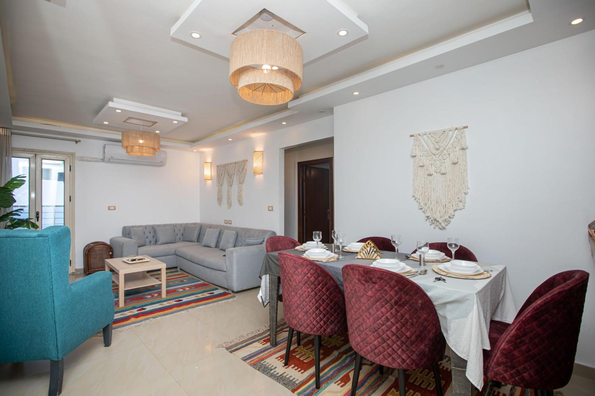 Skyline Premium * Alexandria
